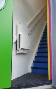 Goederen plateaulift op maat.