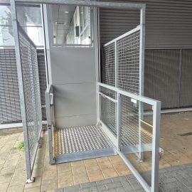 Sigma hefplateau openbaar gebouw.